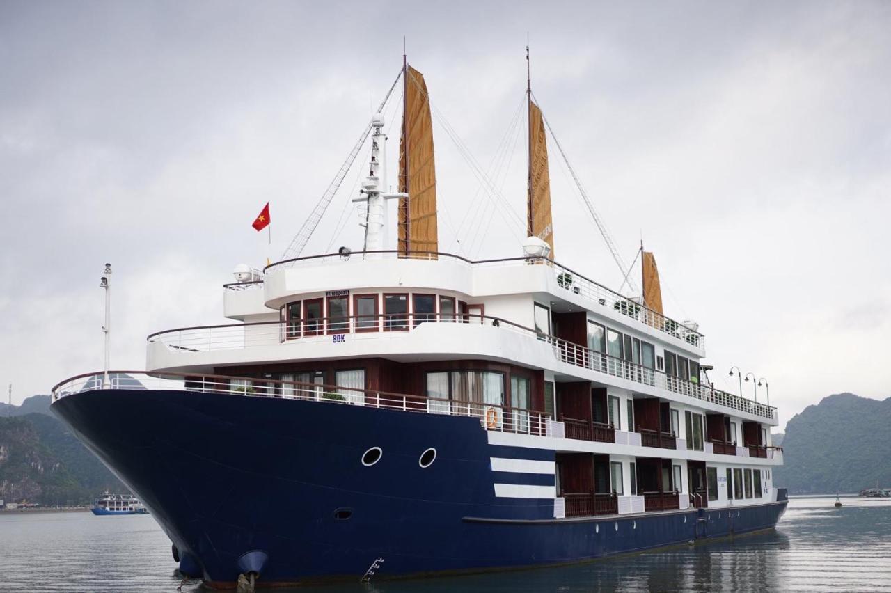 Erina Cruise By Hag Hotell Ha Long Exteriör bild