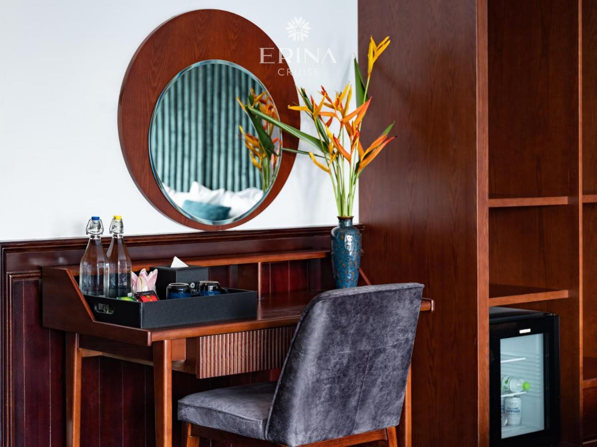 Erina Cruise By Hag Hotell Ha Long Exteriör bild