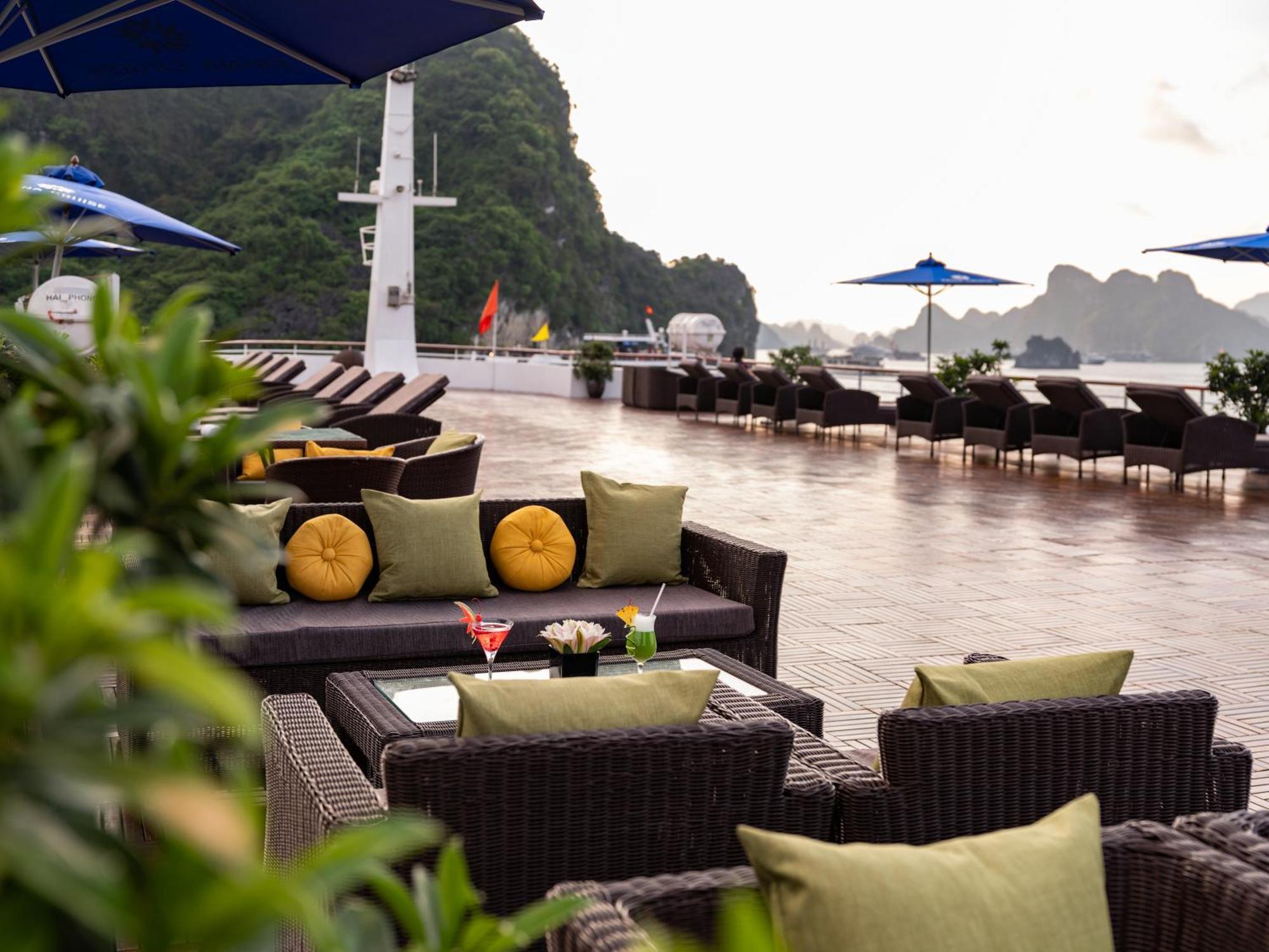 Erina Cruise By Hag Hotell Ha Long Exteriör bild